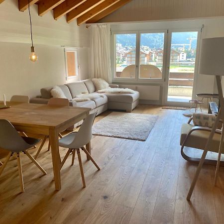 Moderne Dachwohnung Naehe Zermatt Mit Balkon Таш Экстерьер фото