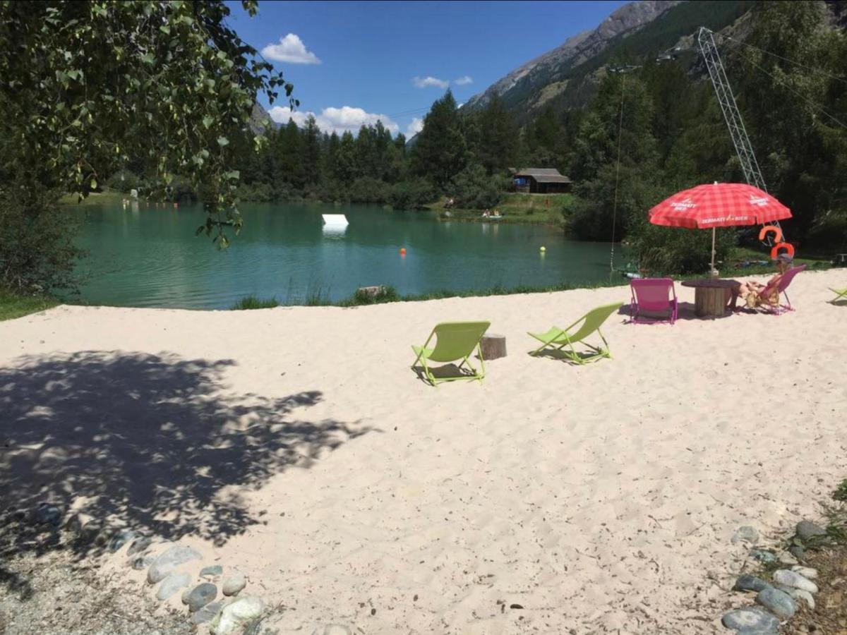 Moderne Dachwohnung Naehe Zermatt Mit Balkon Таш Экстерьер фото