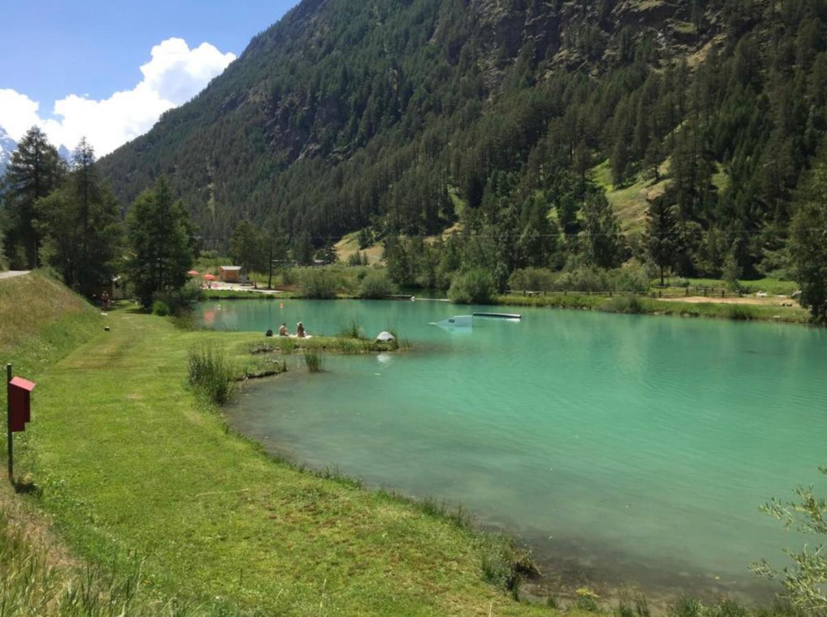 Moderne Dachwohnung Naehe Zermatt Mit Balkon Таш Экстерьер фото